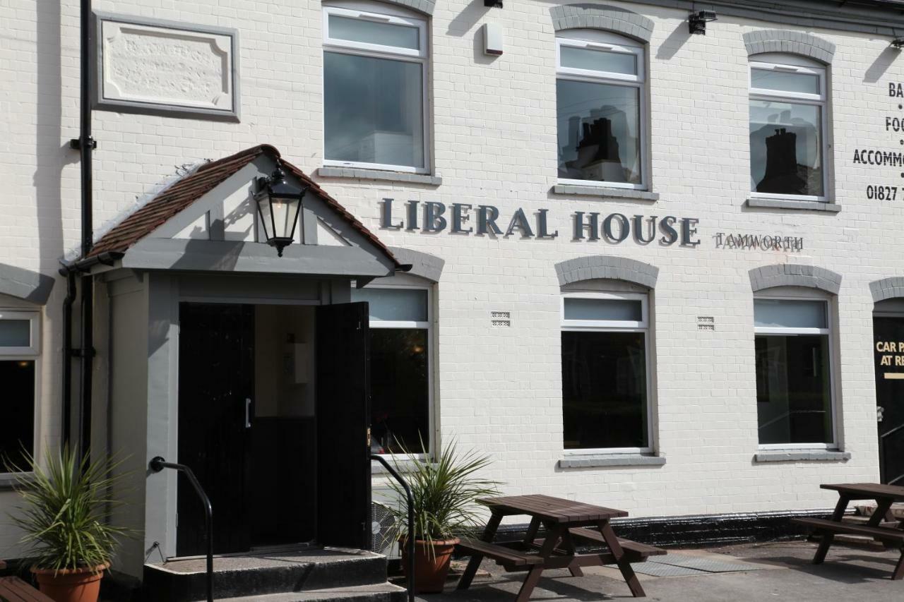 מלון Liberal House טאמוורת' מראה חיצוני תמונה